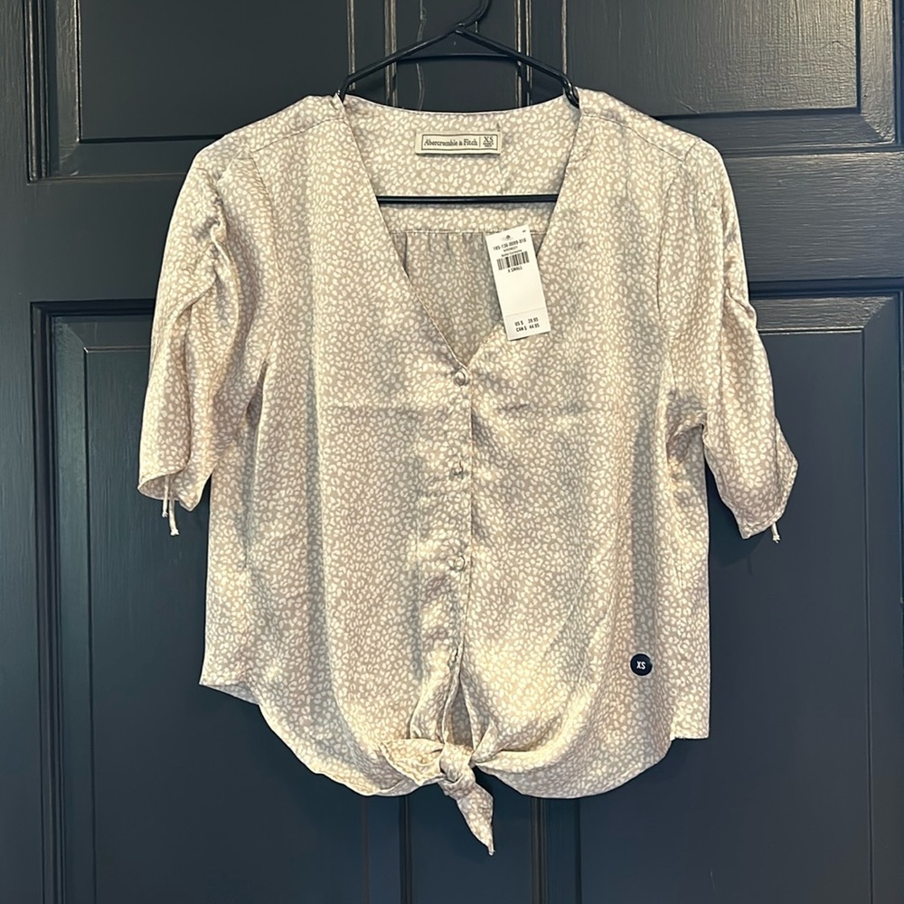 A&f button up top